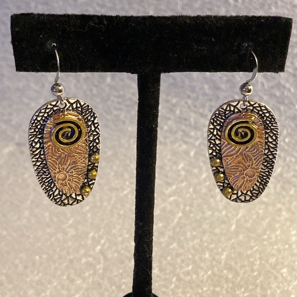 NWOT - Unique Spiral Zinc Alloy & Copper Oval French Hook Drop Pierced Earrings - Picture 1 of 9